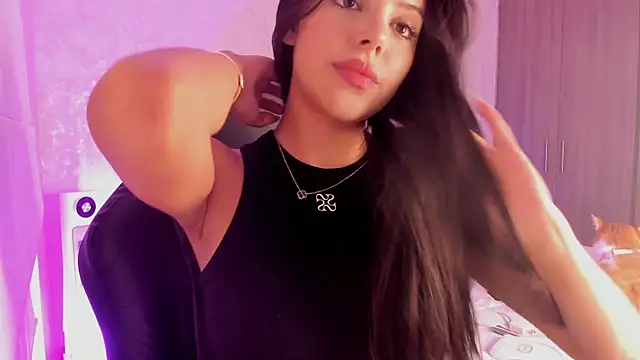 Snapshot of salome__11 chatting on 02-02-25, 02:06 salome  11 online show from 02-02-25, 02:06