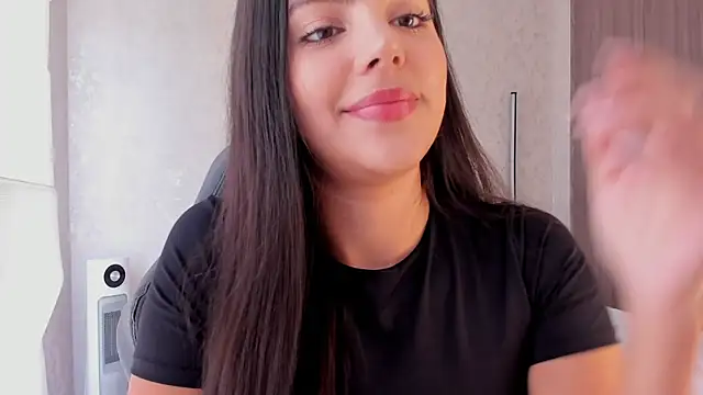 Snapshot of salome__11 chatting on 02-02-25, 04:54 salome  11 online show from 02-02-25, 04:54
