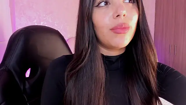 Snapshot of salome__11 chatting on 02-18-25, 02:27 salome  11 online show from 02-18-25, 02:27