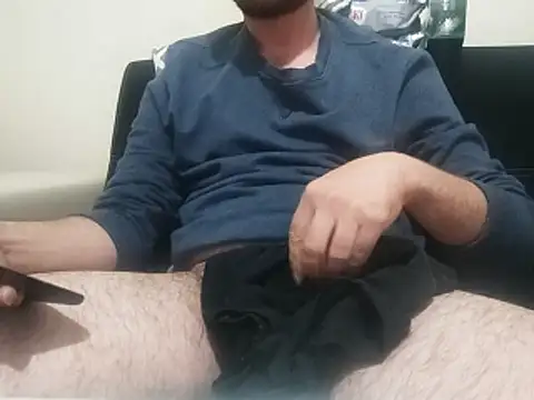 Snapshot of kayahan4 chatting on 11-19-25, 09:59 kayahan4 online show from 11-19-25, 09:59