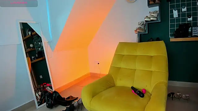 Ashley leon  online show from 02-01-26, 12:48