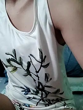 QueenSoreal online show from 03-25-26, 06:52