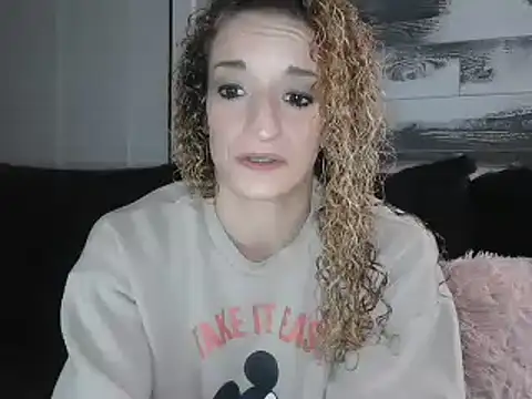Snapshot of AshleyRain chatting on 08-01-26, 06:45 AshleyRain online show from 08-01-26, 06:45