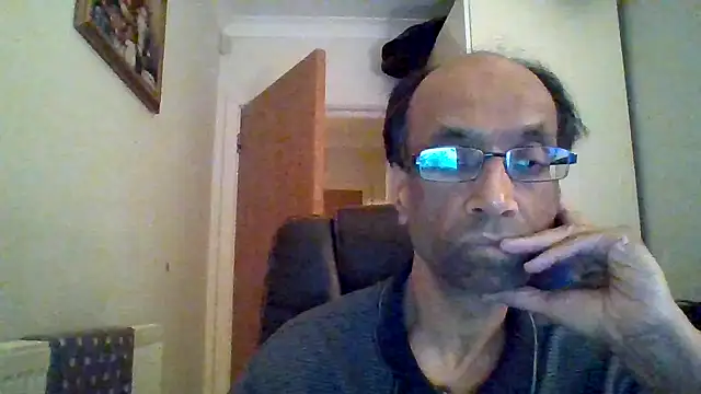 rauncher1 online show from 09-17-25, 08:32