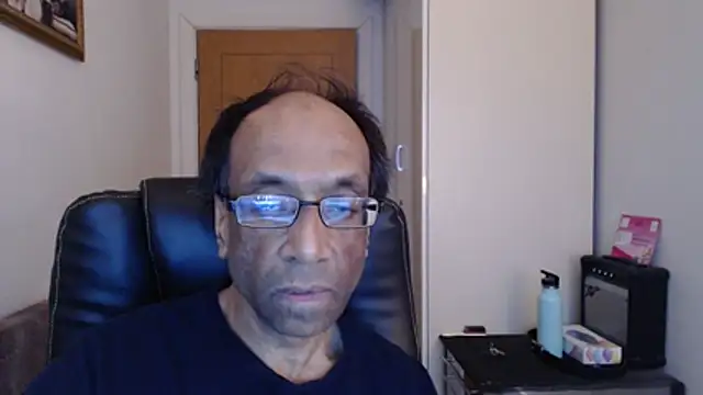 Snapshot of rauncher1 chatting on 04-23-26, 08:46 rauncher1 online show from 04-23-26, 08:46