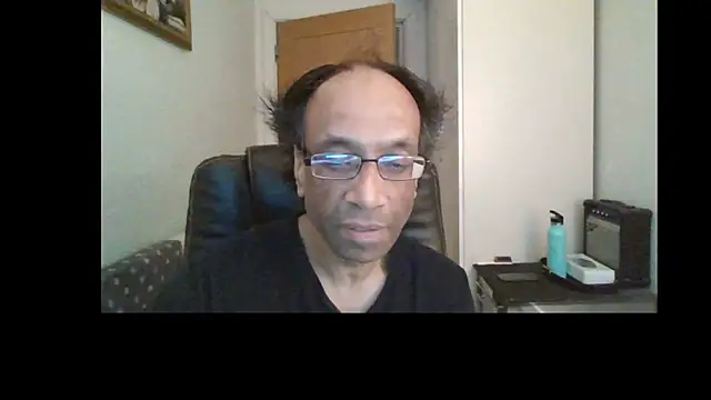 Snapshot of rauncher1 chatting on 05-26-26, 07:59 rauncher1 online show from 05-26-26, 07:59