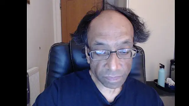 Snapshot of rauncher1 chatting on 06-02-26, 08:05 rauncher1 online show from 06-02-26, 08:05