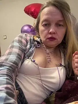 Susanel online show from 02-14-25, 02:54