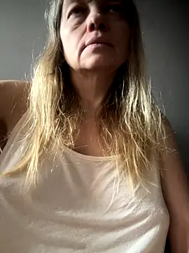 Susanel online show from 10-17-25, 09:12