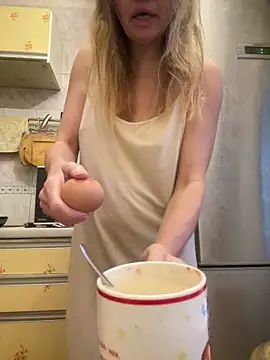 Susanel online show from 11-16-25, 01:28