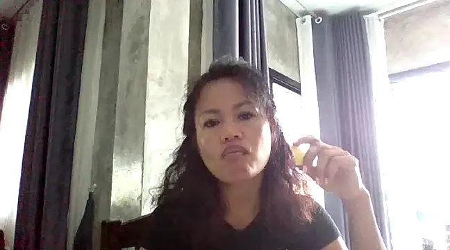 Snapshot of nareethai chatting on 12-20-24, 03:47 nareethai online show from 12-20-24, 03:47