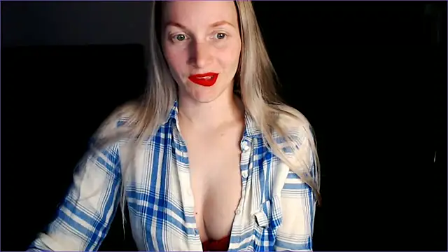 Snapshot of Shantidol chatting on 06-15-26, 09:39 Shantidol online show from 06-15-26, 09:39