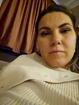 Snapshot of FeliciaKrige chatting on 03-13-25, 01:10 FeliciaKrige online show from 03-13-25, 01:10