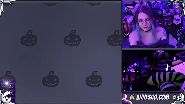 Snapshot of AnneSao chatting on 10-19-25, 11:16 AnneSao online show from 10-19-25, 11:16