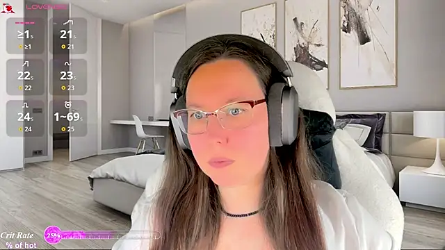Snapshot of Victoria_Romans chatting on 07-22-26, 06:11 Victoria Romans online show from 07-22-26, 06:11