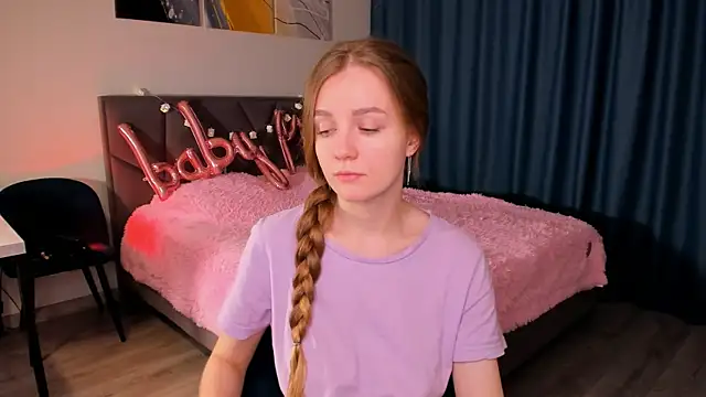 Snapshot of SweetMilkis chatting on 01-16-25, 09:59 SweetMilkis online show from 01-16-25, 09:59