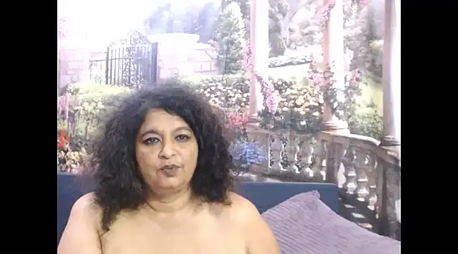 Snapshot of indianstar75 chatting on 03-08-25, 09:06 indianstar75 online show from 03-08-25, 09:06