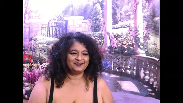 Snapshot of indianstar75 chatting on 03-11-25, 05:13 indianstar75 online show from 03-11-25, 05:13