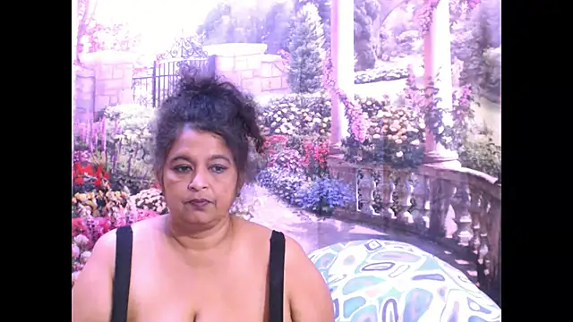 Snapshot of indianstar75 chatting on 03-12-25, 01:25 indianstar75 online show from 03-12-25, 01:25