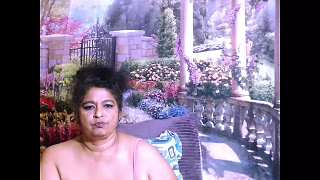 Snapshot of indianstar75 chatting on 03-15-25, 04:10 indianstar75 online show from 03-15-25, 04:10