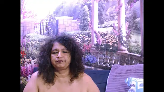 Snapshot of indianstar75 chatting on 03-19-25, 05:39 indianstar75 online show from 03-19-25, 05:39