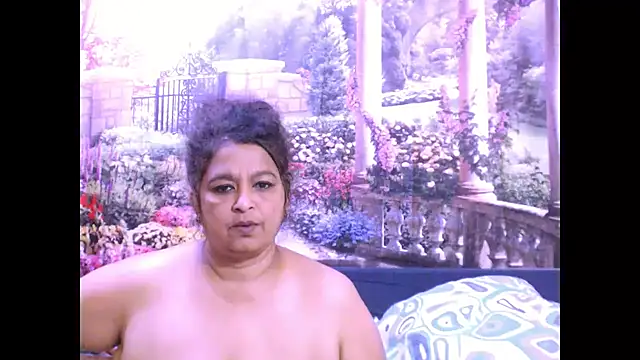 Snapshot of indianstar75 chatting on 03-21-25, 10:28 indianstar75 online show from 03-21-25, 10:28