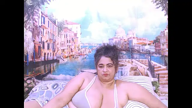 Snapshot of indianstar75 chatting on 10-07-25, 05:15 indianstar75 online show from 10-07-25, 05:15