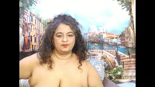 Snapshot of indianstar75 chatting on 10-15-25, 09:31 indianstar75 online show from 10-15-25, 09:31