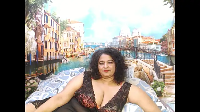 Snapshot of indianstar75 chatting on 10-20-25, 05:30 indianstar75 online show from 10-20-25, 05:30