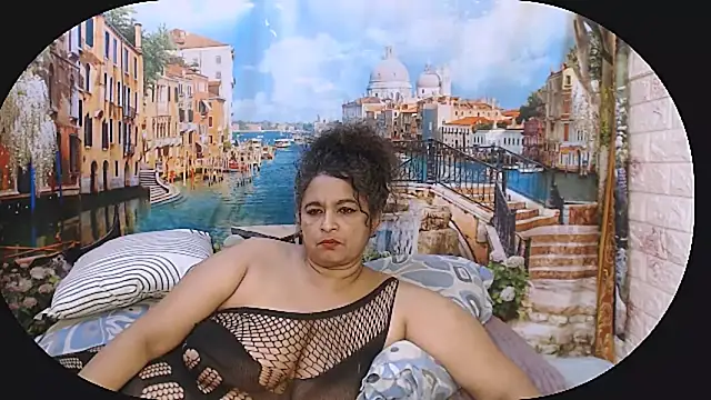 Snapshot of indianstar75 chatting on 10-31-25, 08:59 indianstar75 online show from 10-31-25, 08:59