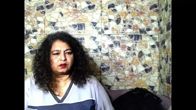 Snapshot of indianstar75 chatting on 12-03-25, 06:17 indianstar75 online show from 12-03-25, 06:17