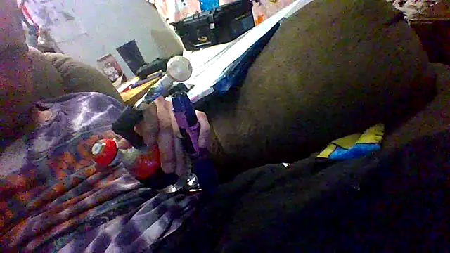 Snapshot of cumgitsumdic chatting on 03-05-26, 04:47 cumgitsumdic online show from 03-05-26, 04:47