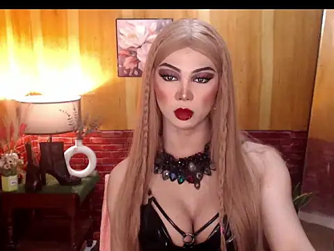 Snapshot of MagneticBeauty chatting on 09-09-25, 03:00 MagneticBeauty online show from 09-09-25, 03:00