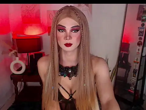 Snapshot of MagneticBeauty chatting on 10-01-25, 01:50 MagneticBeauty online show from 10-01-25, 01:50