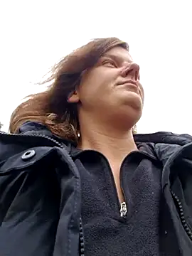 Snapshot of Cutegirlforyou chatting on 10-13-25, 10:37 Cutegirlforyou online show from 10-13-25, 10:37