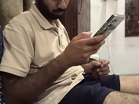 Snapshot of brownie_cake_cb chatting on 10-18-25, 06:30 brownie cake cb online show from 10-18-25, 06:30