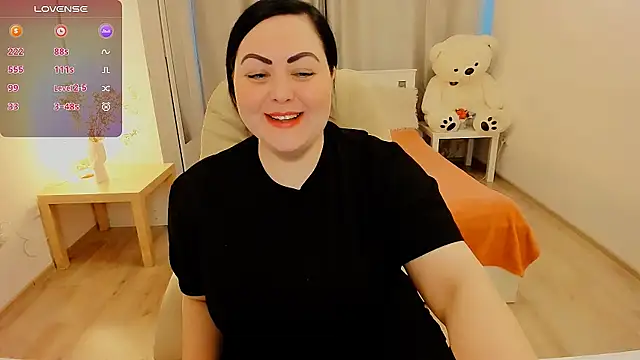 Snapshot of Nina_Hopper chatting on 01-13-26, 12:43 Nina Hopper online show from 01-13-26, 12:43