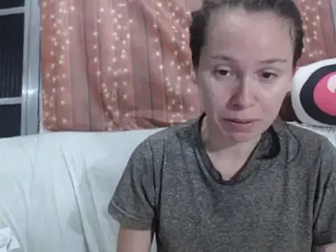 Snapshot of Venusluxodomme chatting on 02-05-26, 11:09 Venusluxodomme online show from 02-05-26, 11:09