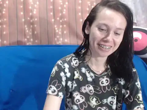 Snapshot of Venusluxodomme chatting on 02-16-26, 03:24 Venusluxodomme online show from 02-16-26, 03:24