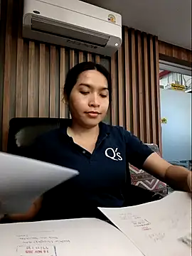 sara kimoo online show from 11-17-25, 01:39