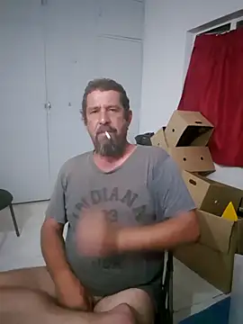 Snapshot of TryingWind chatting on 02-18-25, 05:31 TryingWind online show from 02-18-25, 05:31