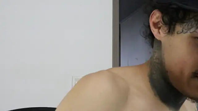 trieone online show from 10-26-25, 01:55