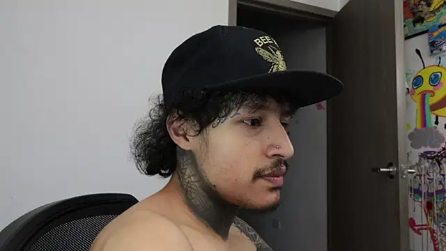 trieone online show from 03-01-26, 02:13