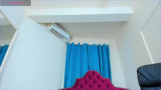 Snapshot of ninnadee chatting on 07-09-26, 03:43 ninnadee online show from 07-09-26, 03:43