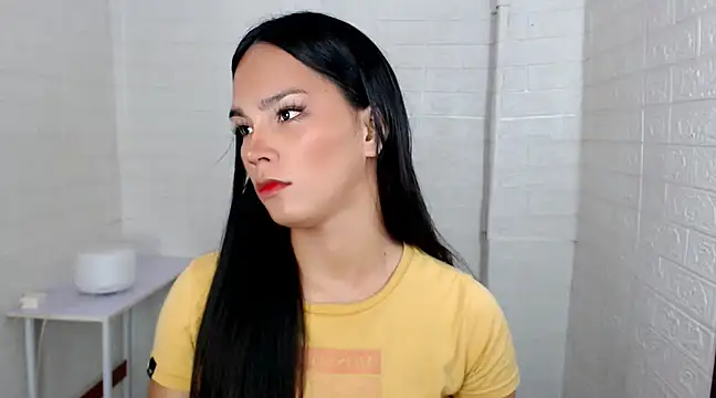 Snapshot of urnaughtydolly69 chatting on 03-22-25, 02:47 urnaughtydolly69 online show from 03-22-25, 02:47