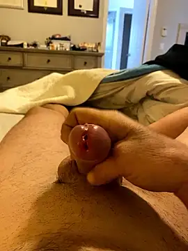 Snapshot of toyotagts chatting on 01-11-26, 02:22 toyotagts online show from 01-11-26, 02:22