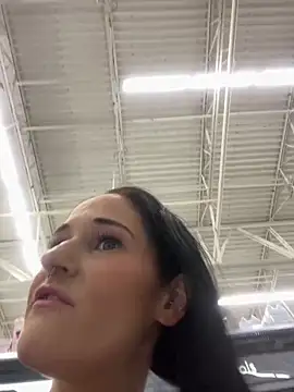 lolabunny9 online show from 01-11-25, 09:46