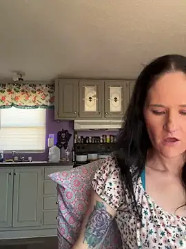 lolabunny9 online show from 02-03-25, 07:10