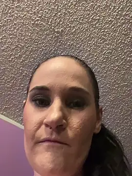 lolabunny9 online show from 02-09-25, 12:49