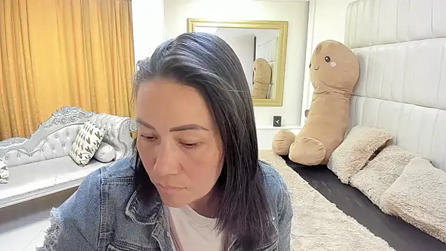 gaby trent online show from 02-11-26, 04:23